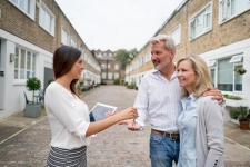 Haus oder Wohnung kaufen? Die Vor- und Nachteile dieser Immobilien