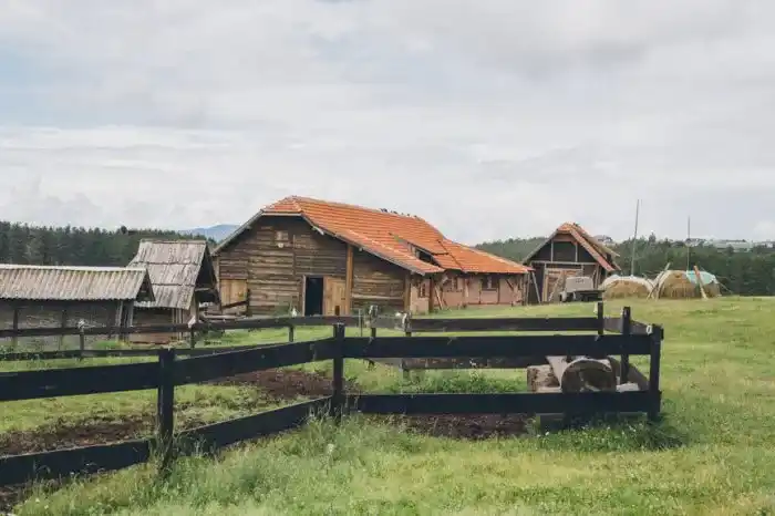 Idyllische Bauernhöfe in Österreich finden